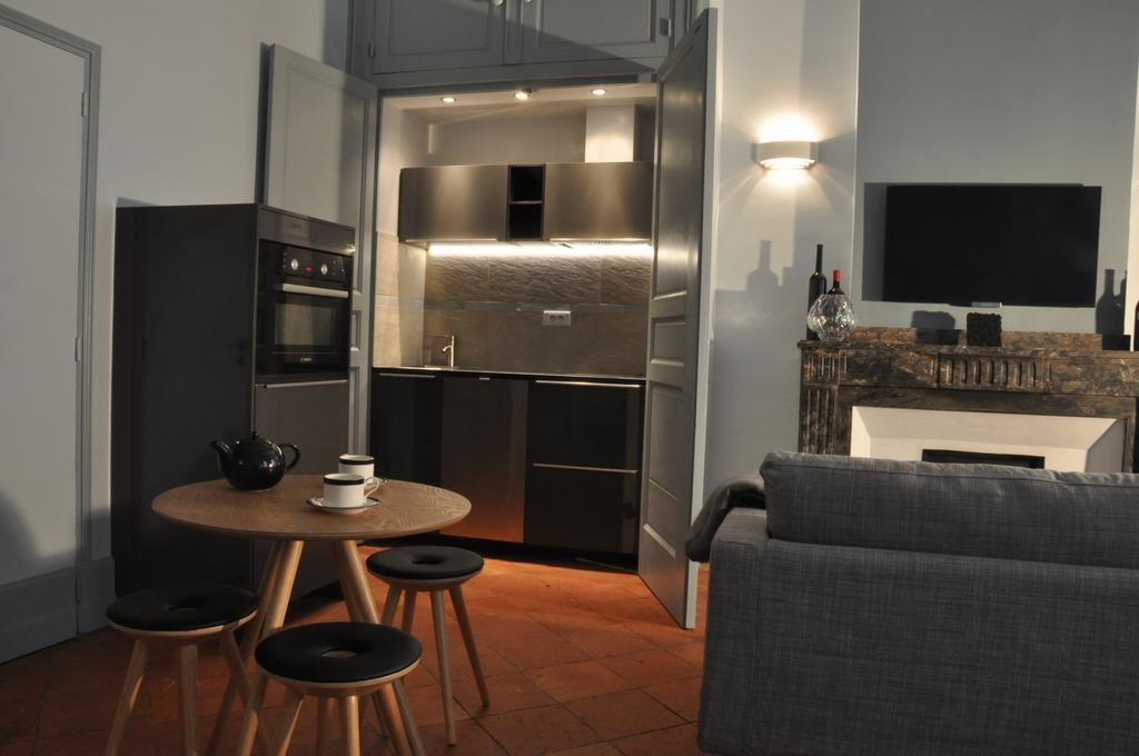 Suite Voltaire Carcassonne Bilik gambar